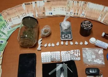 Χειροπέδες σε νεαρό επιχειρηματία για διακίνηση κοκαΐνης