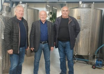 Στις Βιοτεχνίες της Φανερωμένης ο Χρήστος Σιμορέλης