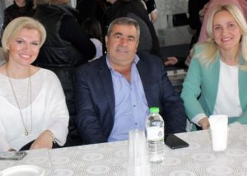 Στην «μάχη» και τα … έτερον ήμισυ