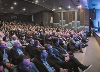 Δεν σας καλώ να με ψηφίσετε με αντιπαροχή αλλά για αυτό που είμαι