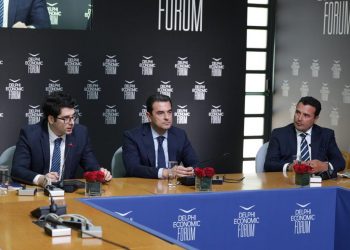 Σε περιοδείες αλλά και στα γεγονότα πρώτης γραμμής