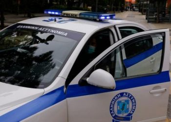 Χειροπέδες σε υπόθεση μεταφοράς Αλλοδαπών