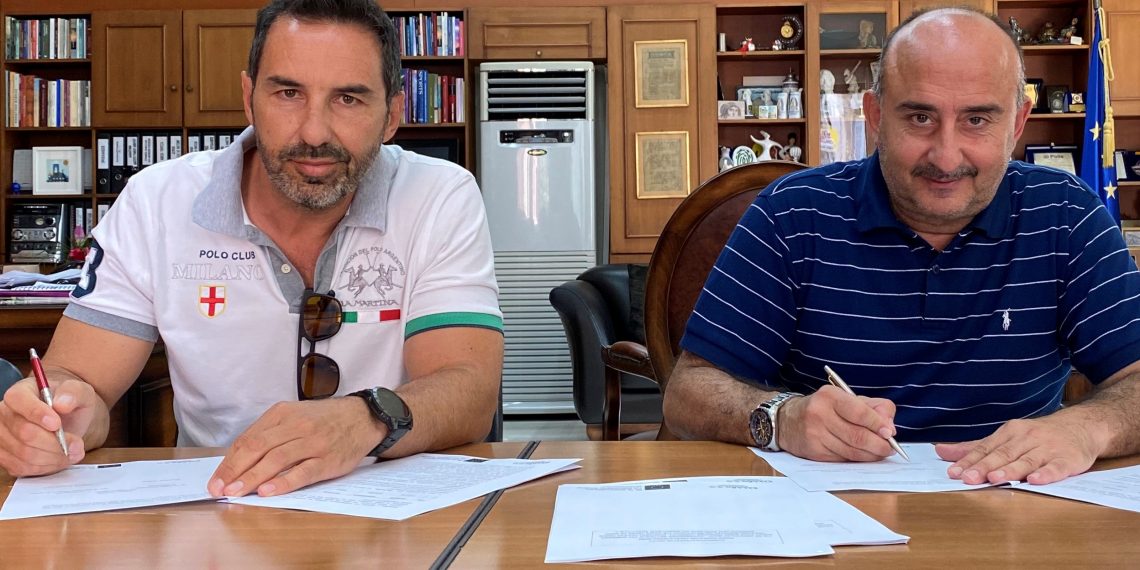 Υπογραφή σύμβασης για έργα στην συνοικία «Βαρούσι»