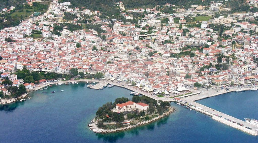 Μπαράζ συλλήψεων στην Σκιάθο