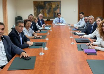 Παρέμβαση Σκρέκα για να κρατηθούν σταθερές οι τιμές στο ψωμί
