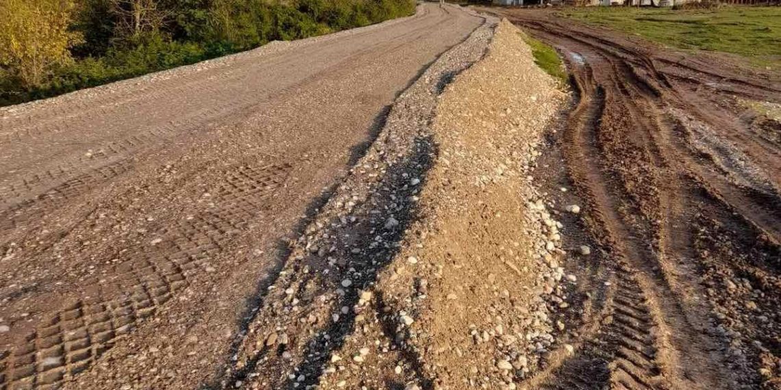 Αποκατάσταση και ενίσχυση των αναχωμάτων και στην Φωτάδα