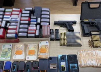 Εξαρθρώθηκε εγκληματική οργάνωση για φορολογικές απάτες