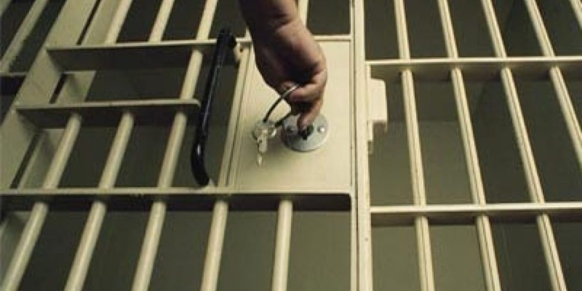 Προφυλάκιση του ιδιοκτήτη των σκύλων που κατασπάραξαν 50χρονη