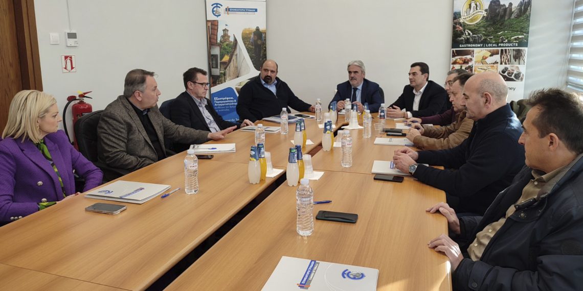 Σύσκεψη στο Επιμελητήριο Τρικάλων με αντικείμενο τις αποζημιώσεις των πληγεισών επιχειρήσεων