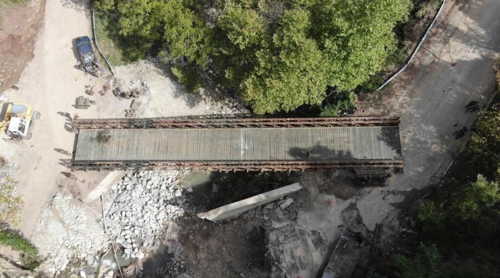 Μετά από 6 μήνες …ξηλώνεται η γέφυρα «μπέλεϊ» στα Στουρναραίϊκα
