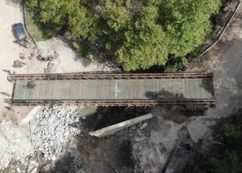 Μετά από 6 μήνες …ξηλώνεται η γέφυρα «μπέλεϊ» στα Στουρναραίϊκα