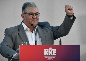 Προεκλογική περιοδεία Κουτσούμπα στην Θεσσαλία