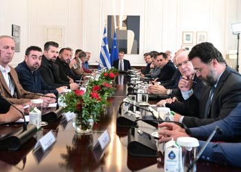 Χωρίς απαντήσεις για τα χρονοδιαγράμματα και τις αποζημιώσεις