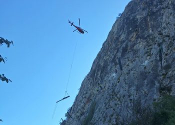 Εναέριες εργασίες στο Σπήλαιο Θεόπετρας