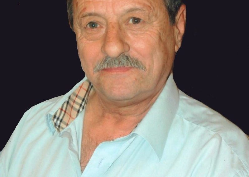 «Έφυγε» ο Απόστολος Νταβαντζίκος