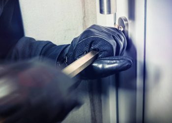 Δικογραφία για την διάρρηξη επιχείρησης στα Τρίκαλα