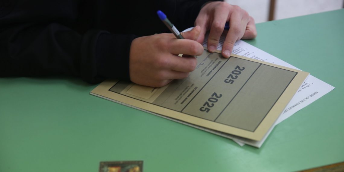 Η πρεμιέρα των Πανελλαδικών Εξετάσεων στον Νομό Τρικάλων