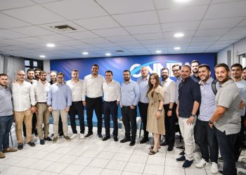 Με τους νέους της ΟΝΝΕΔ ο Κώστας Σκρέκας