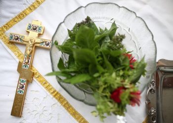 Αγιασμός Σχολείων της Διεύθυνσης Β/Βάθμιας Εκπαίδευσης Τρικάλων