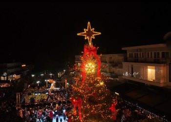 Η Καλαμπάκα σε εορταστικούς ρυθμούς
