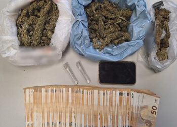 Χειροπέδες σε υπόθεση εμπορίας χασίς